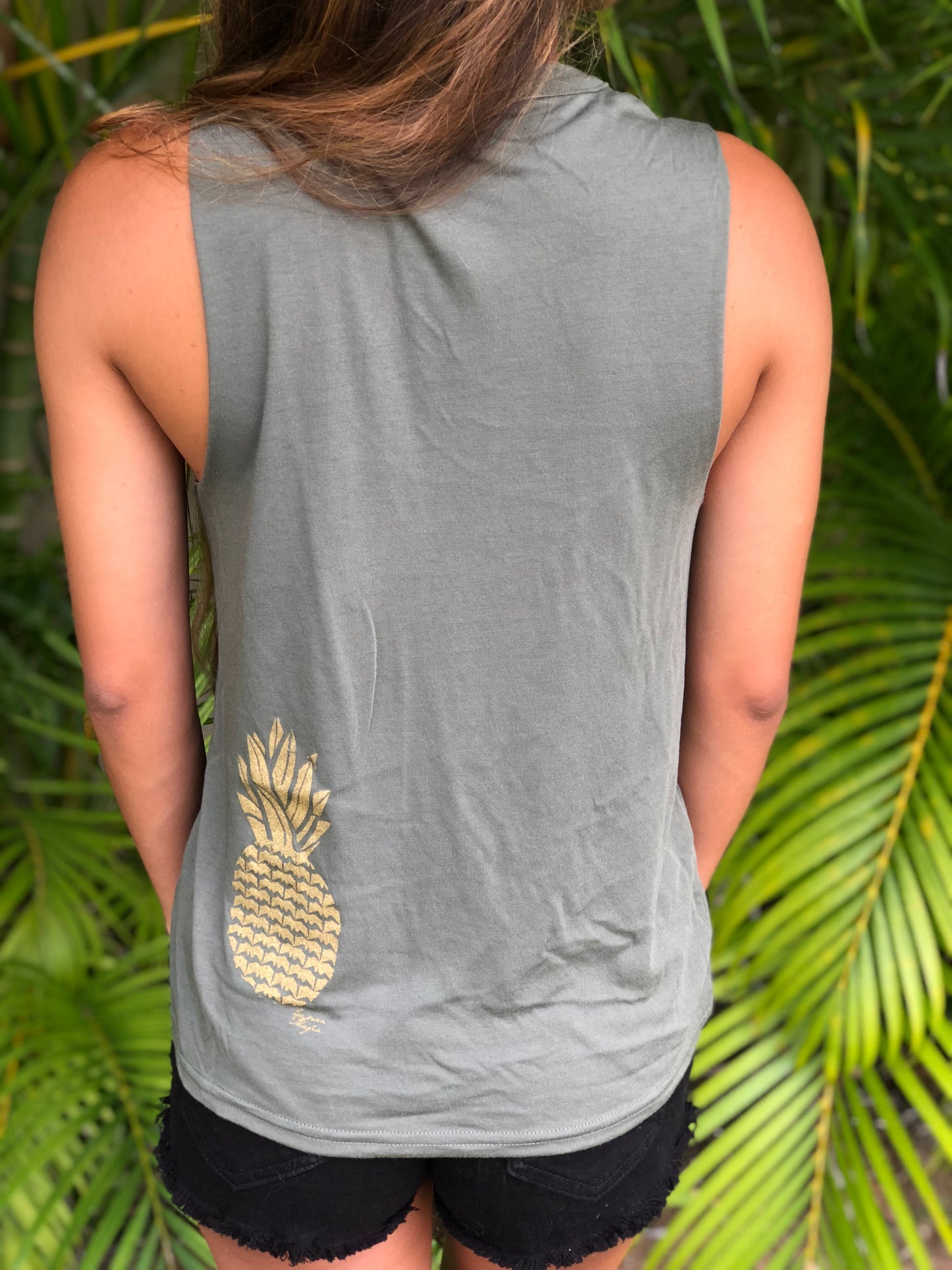 Pineapple Cutout Tank